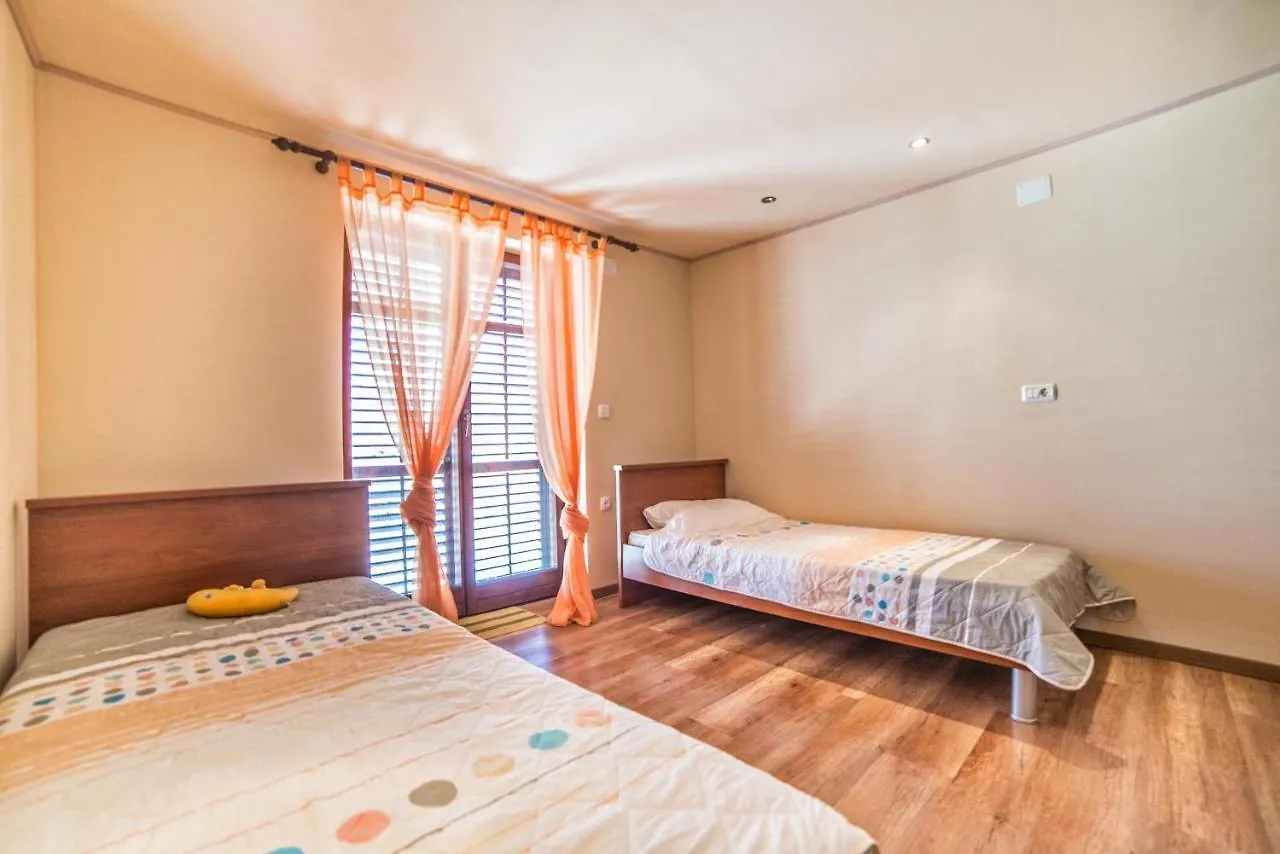 Holiday House Eleonora Barban Apartment