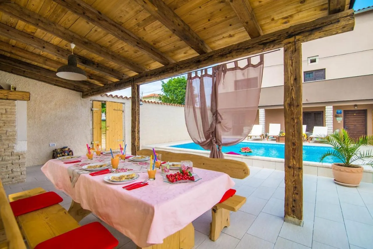 Holiday House Eleonora Barban