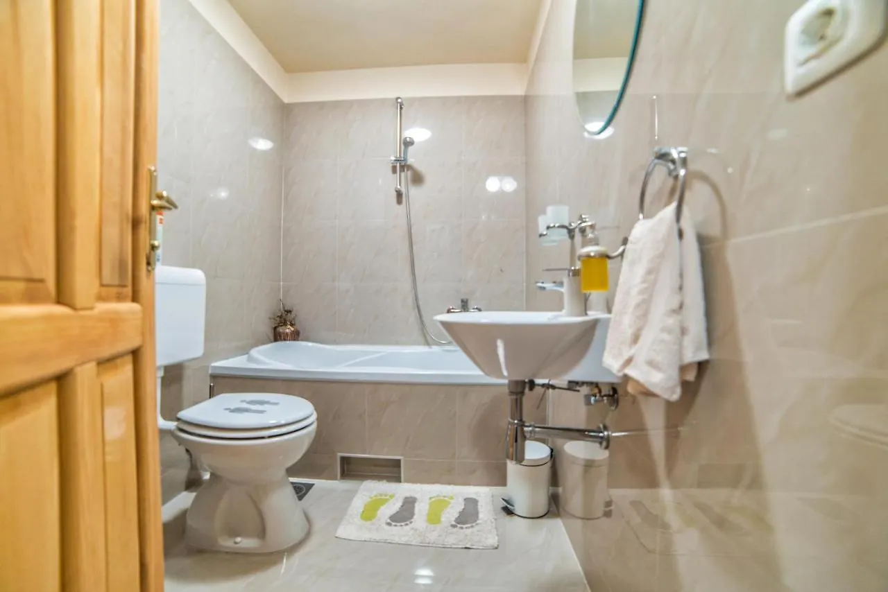 Holiday House Eleonora Barban Apartment